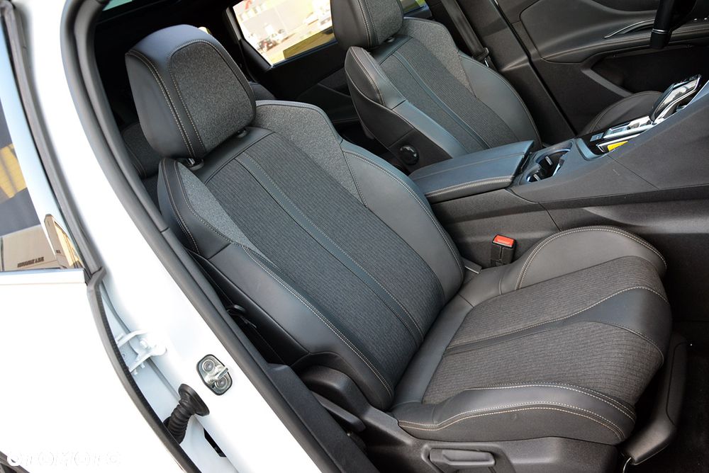 Peugeot 5008 1.5 BlueHDi GT Pack S&S EAT8 - 4