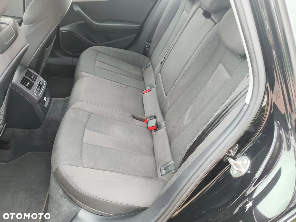 Audi A4 Avant - 11