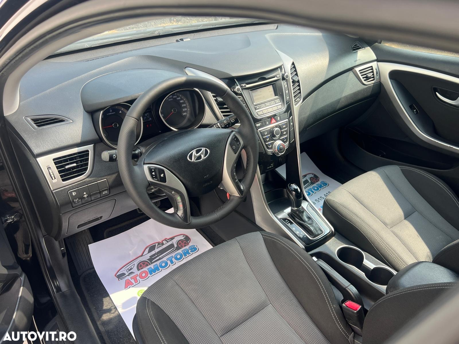 Hyundai i30 1.6 CRDI Automatik Trend - 16