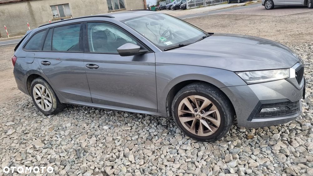 Skoda Octavia 2.0 TDI Style DSG - 8