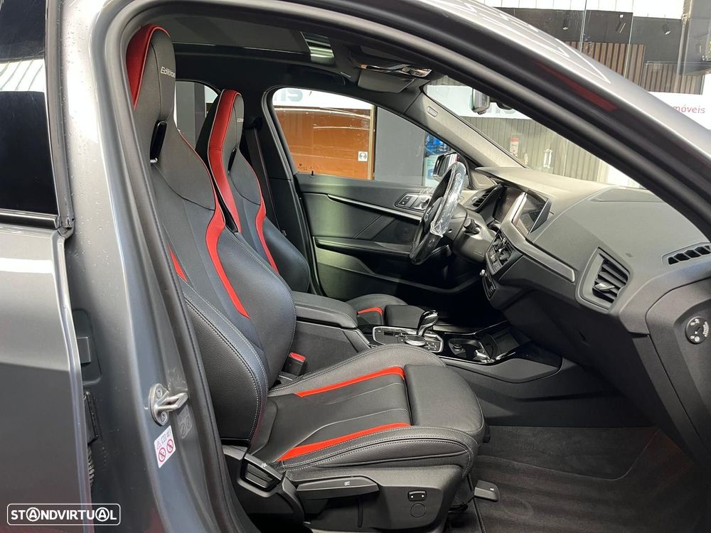 BMW 116 d Pack 50 anos M Auto - 32