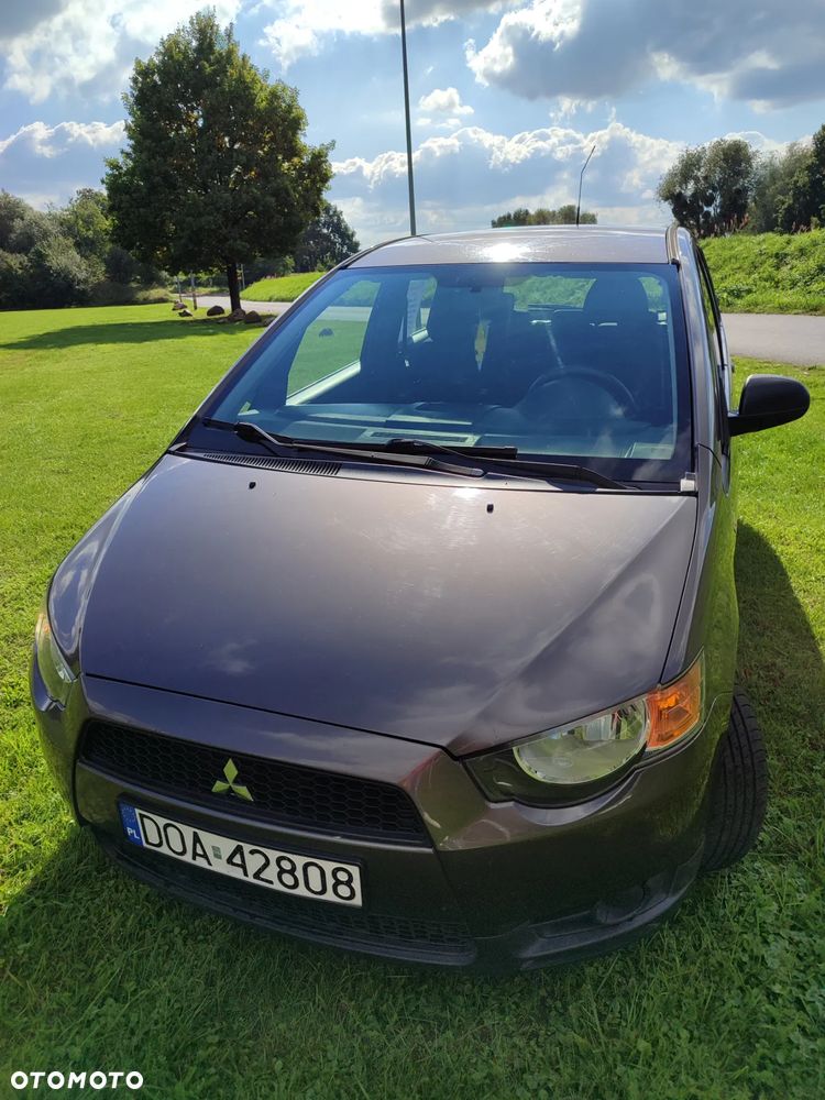 Mitsubishi Colt - 1
