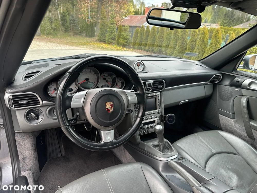 Porsche 911 Carrera 4 S - 13