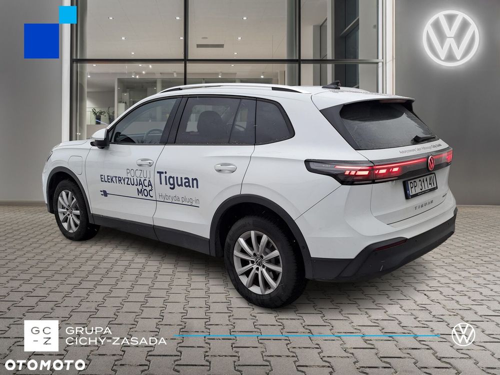Volkswagen Tiguan - 3