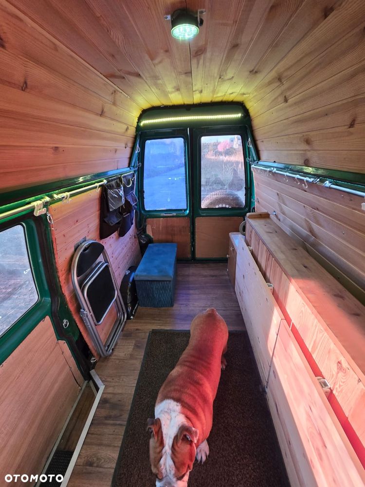 Volkswagen Transporter - 7