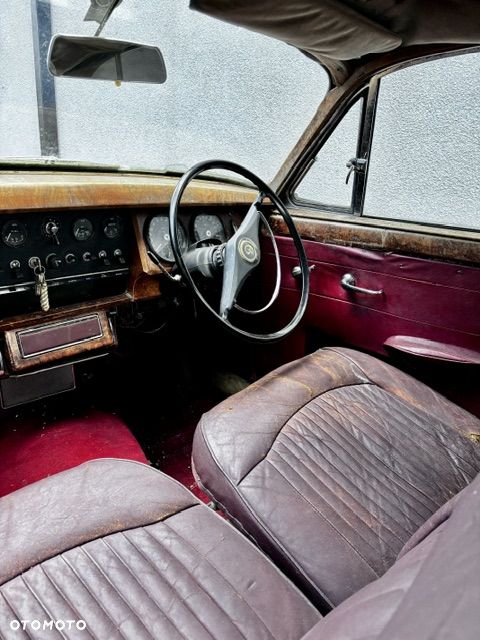 Jaguar Daimler - 23