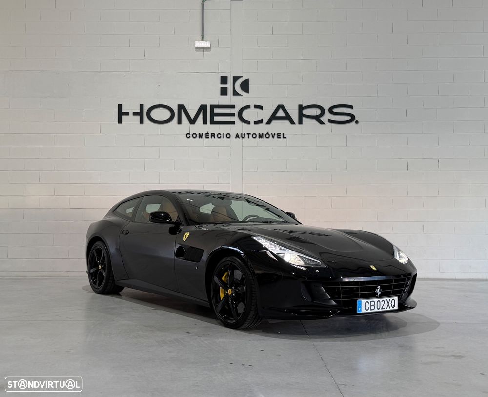 Ferrari GTC4 Lusso - 2