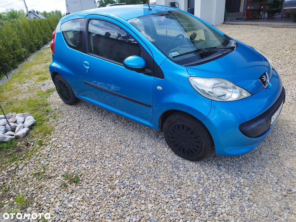 Peugeot 107 1.0 Trendy - 2