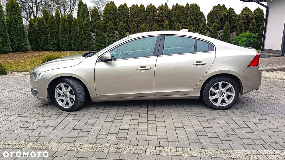 Volvo S60 DRIVe Momentum - 10