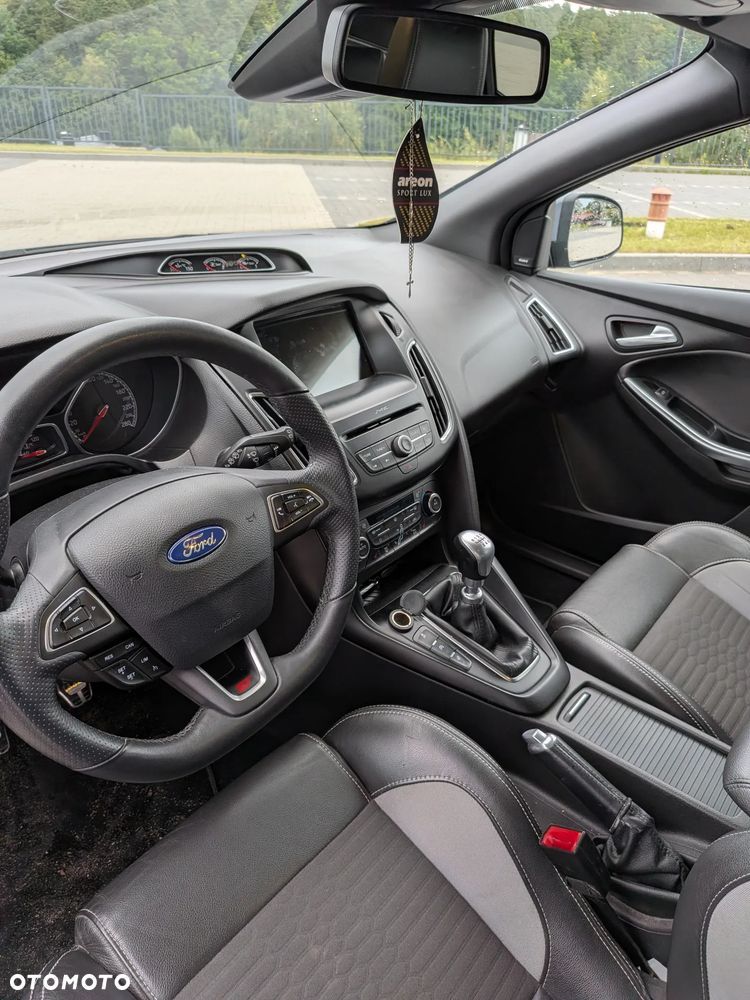 Ford Focus 2.0 TDCi ST-2 - 6