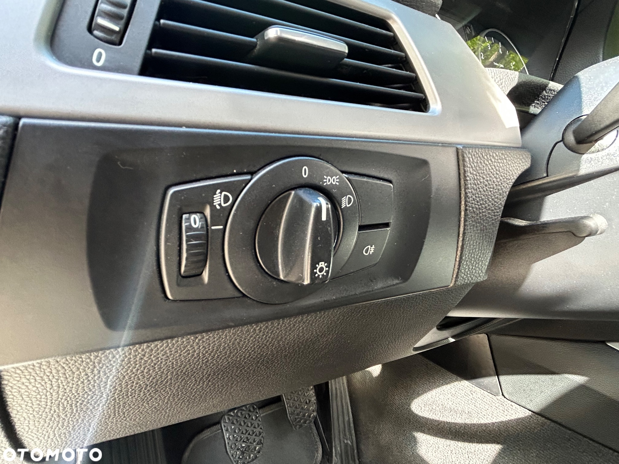 BMW Seria 3 320i - 14