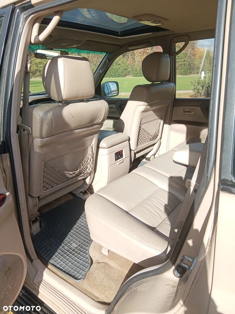 Toyota Land Cruiser 4.7 V8 - 8