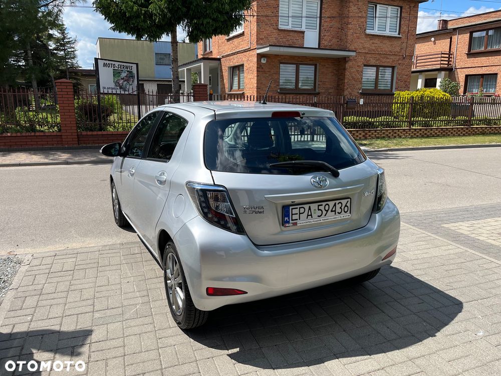 Toyota Yaris 1.33 Premium - 5