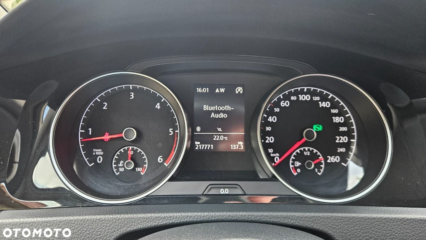 Volkswagen Golf Variant 2.0 TDI SCR DSG R-Line - 28