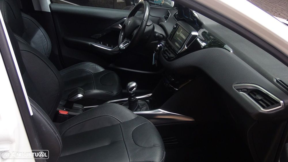 Peugeot 2008 e-HDi FAP 115 STOP & START Business-Line - 11