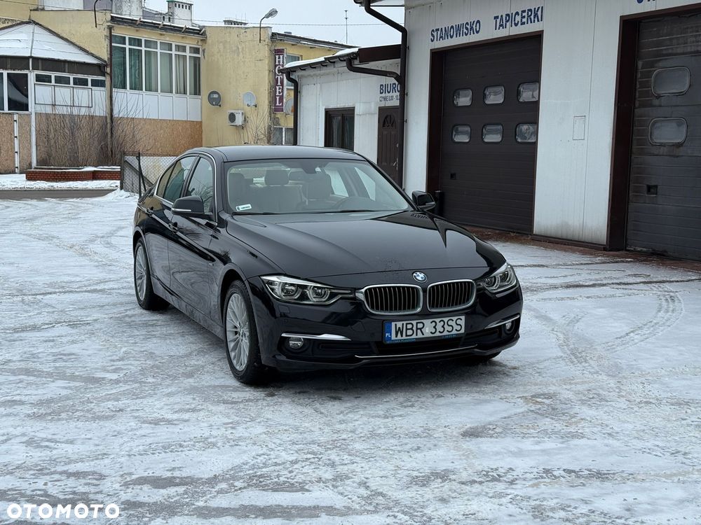 BMW Seria 3 320d xDrive Luxury Line - 7