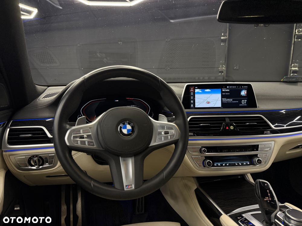 BMW Seria 7 - 18