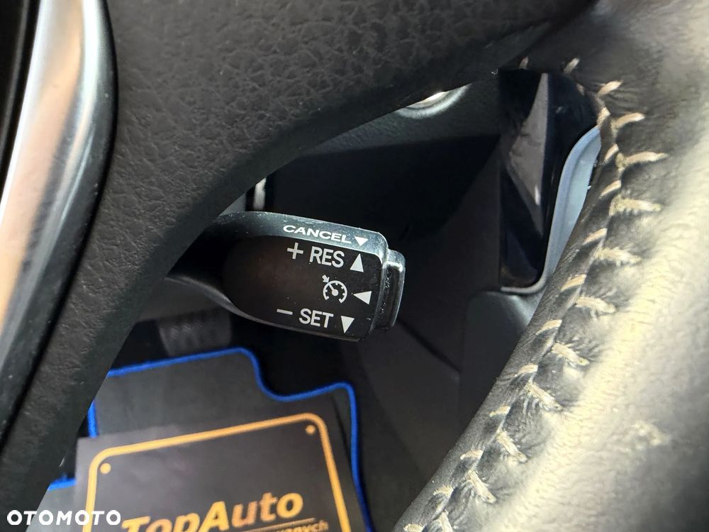Toyota Auris - 25