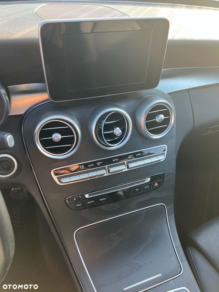 Mercedes-Benz Klasa C 220 d 9G-TRONIC AMG Line - 20