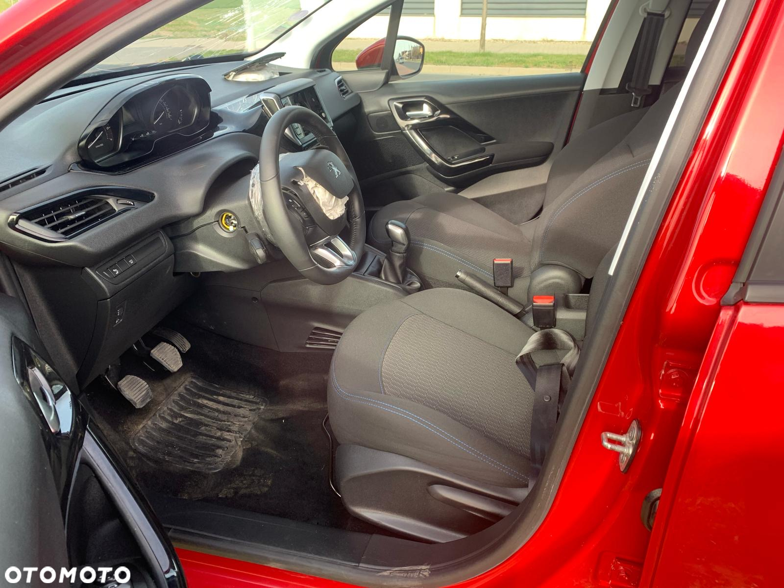 Peugeot 208 1.2 PureTech Active - 23