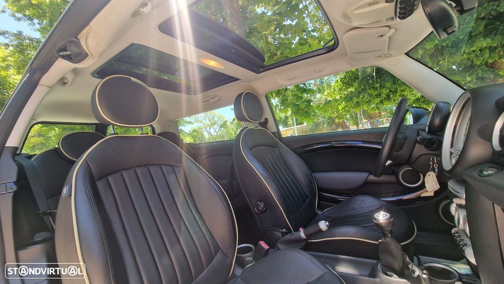 MINI Clubman Cooper D - 9