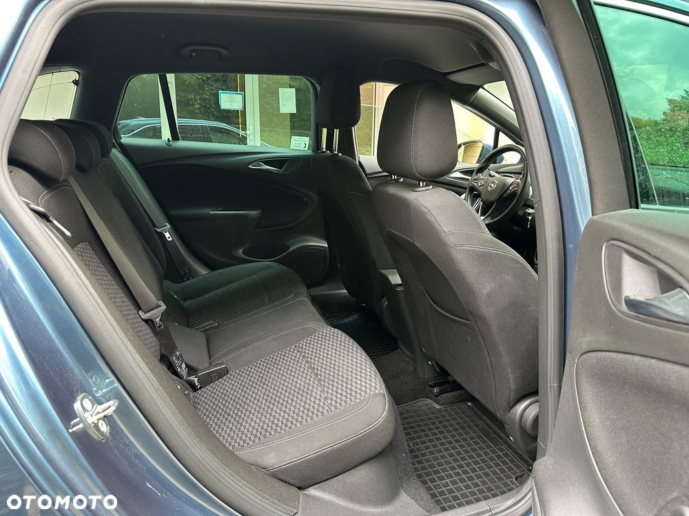 Opel Astra - 16