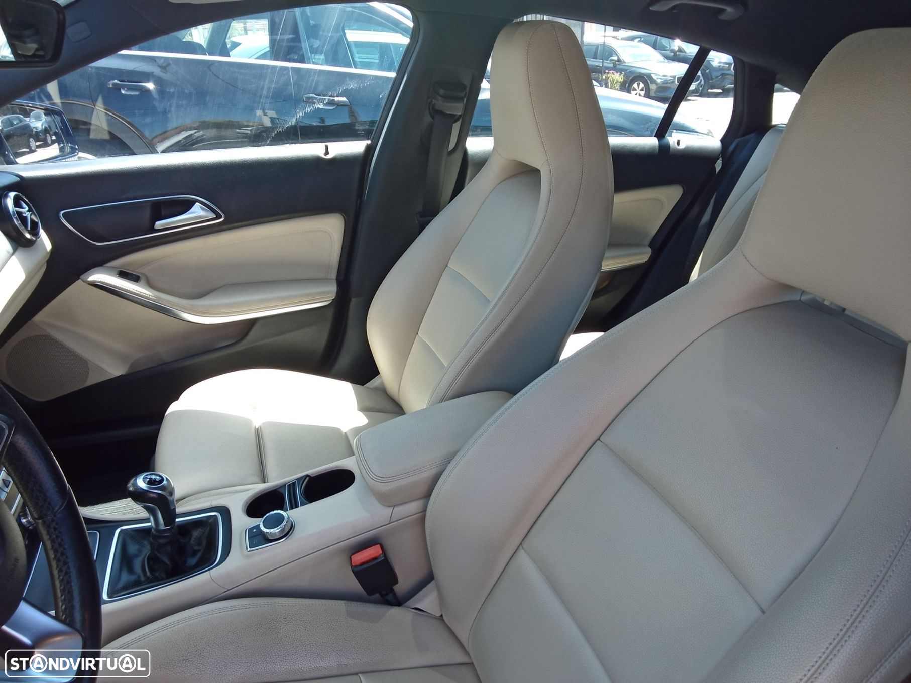 Mercedes-Benz CLA 180 d Shooting Brake - 21