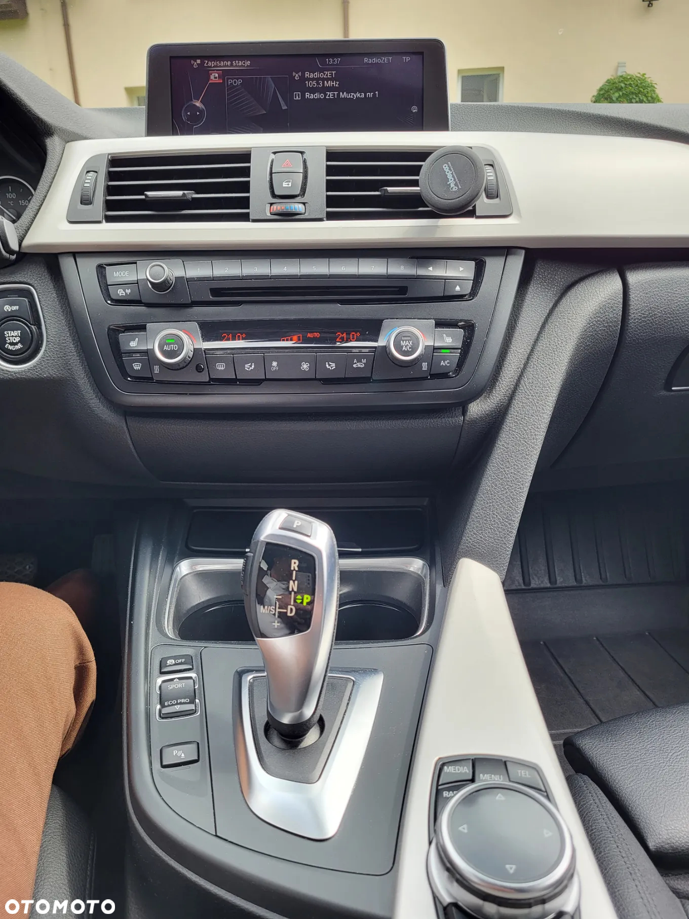 BMW Seria 3 318d Touring - 27