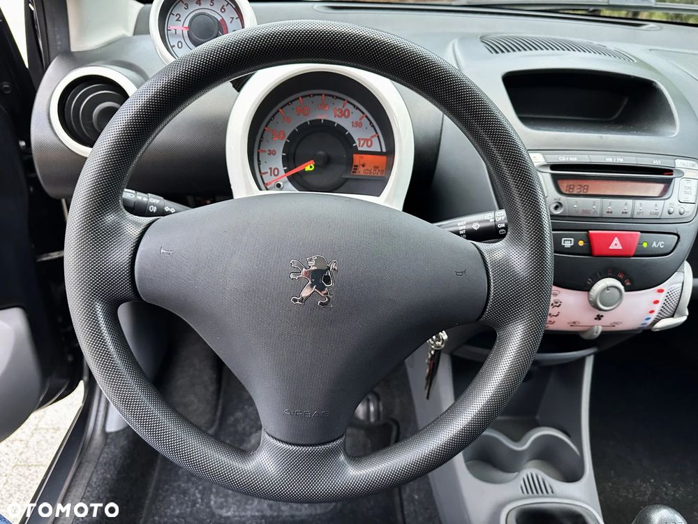 Peugeot 107 70 Urban Move - 7