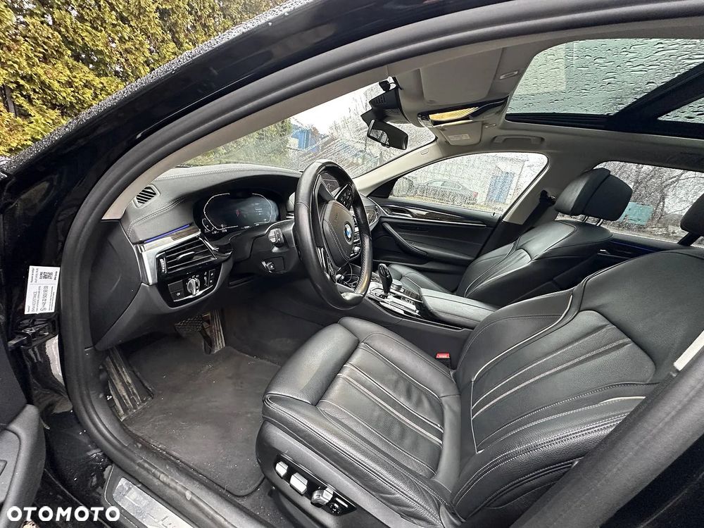 BMW Seria 5 540d xDrive - 12