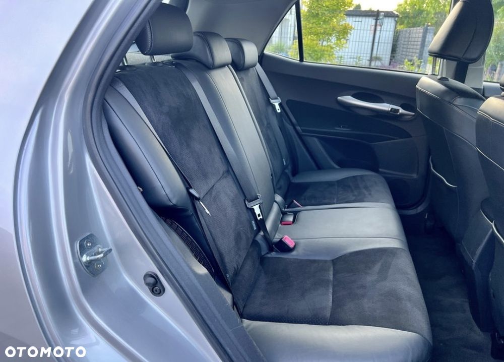 Toyota Auris 1.8 HSD Prestige NAVI - 22