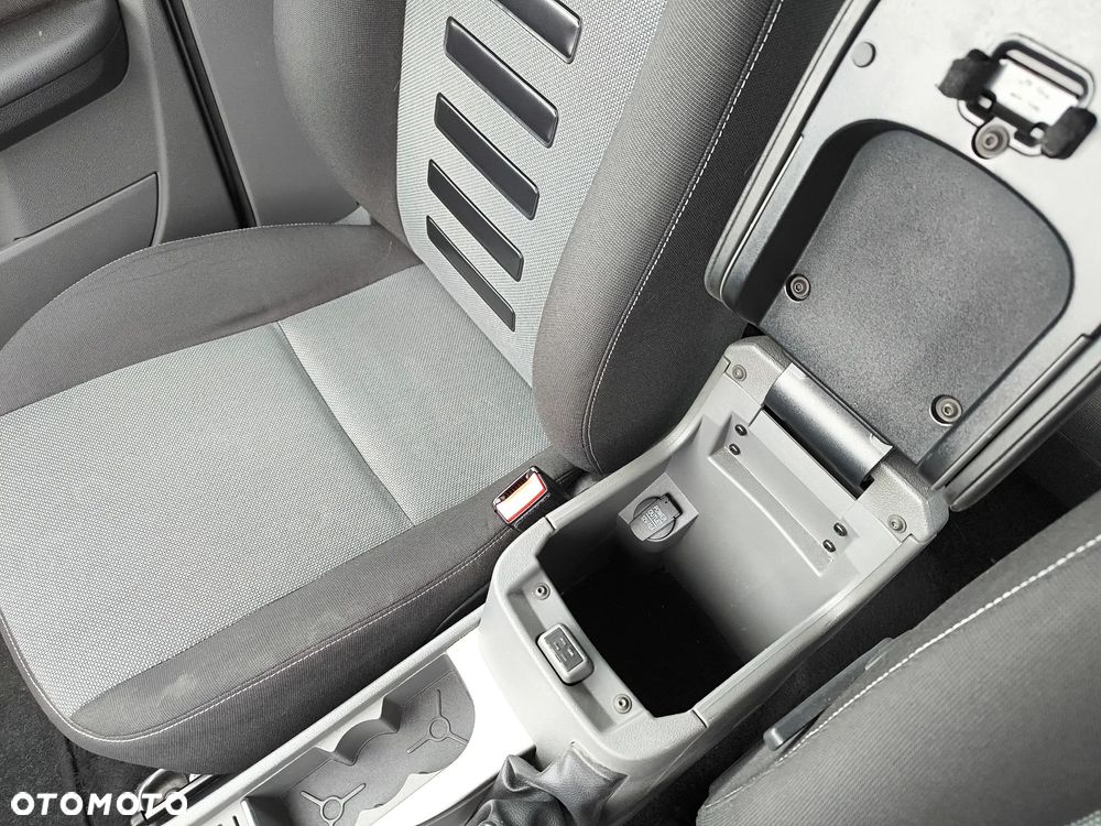 Ford Focus 1.6 Ti-VCT Style - 17