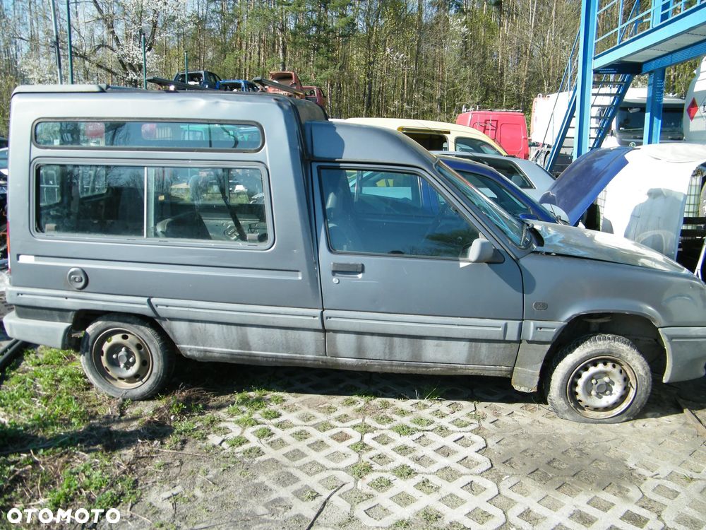 Renault Rapid (91-00r.) 1.4B 58KM.Silnik Skrzynia. Cały na części GWARANCJA !!!  Przód Tył Zestaw Komplet Drzwi Klapa Zderzak Błotnik Maska Grill Atrapa Szyba Pas Lampa Lusterko Boczki Fotel Kanapa Kokpit Deska Rozdzielcza Przełącznik Włącznik Sterownik Przewody Wiązka Instalacja Moduł Komputer Czujnik Listwa Pompa Alternator Wtryski Głowica Rozrusznik Kompresor Sprzęgło Dwumas Silnik Skrzynia ABS Klimatyzacji Paliwa Wspomagania Kolektor Turbina Przepustnica Zawór Chłodnica Koło Hak Belka Sanki Zawieszenie Mcpherson Półoś Amortyzator Wydech Tłumik Zacisk Most - 3