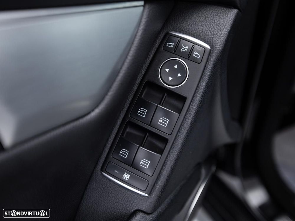 Mercedes-Benz C 220 - 13