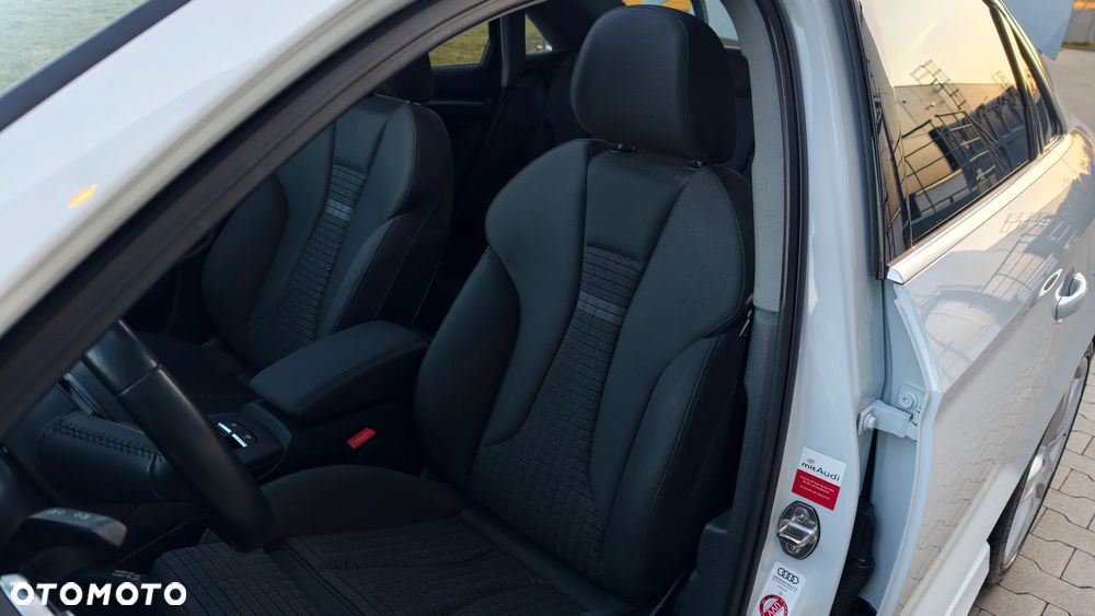 Audi A3 Limousine 1.6 TDI (clean diesel) S line Sportpaket - 37