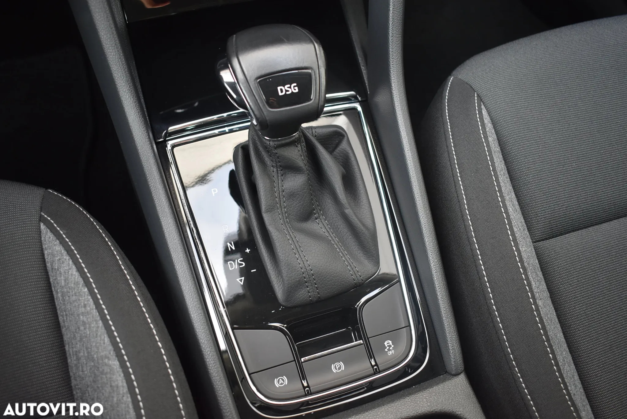 Skoda Karoq 1.5 TSI ACT DSG Ambition - 24