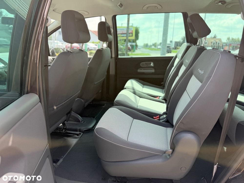 Volkswagen Sharan 2.0 TDI DPF Freestyle - 24