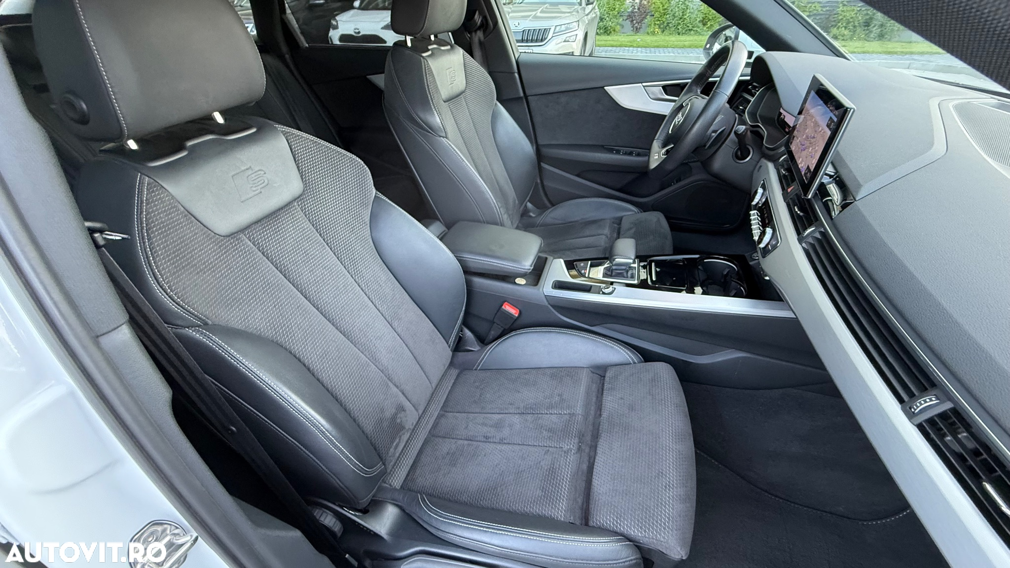 Audi A4 Avant 35 TDI S tronic S line - 4
