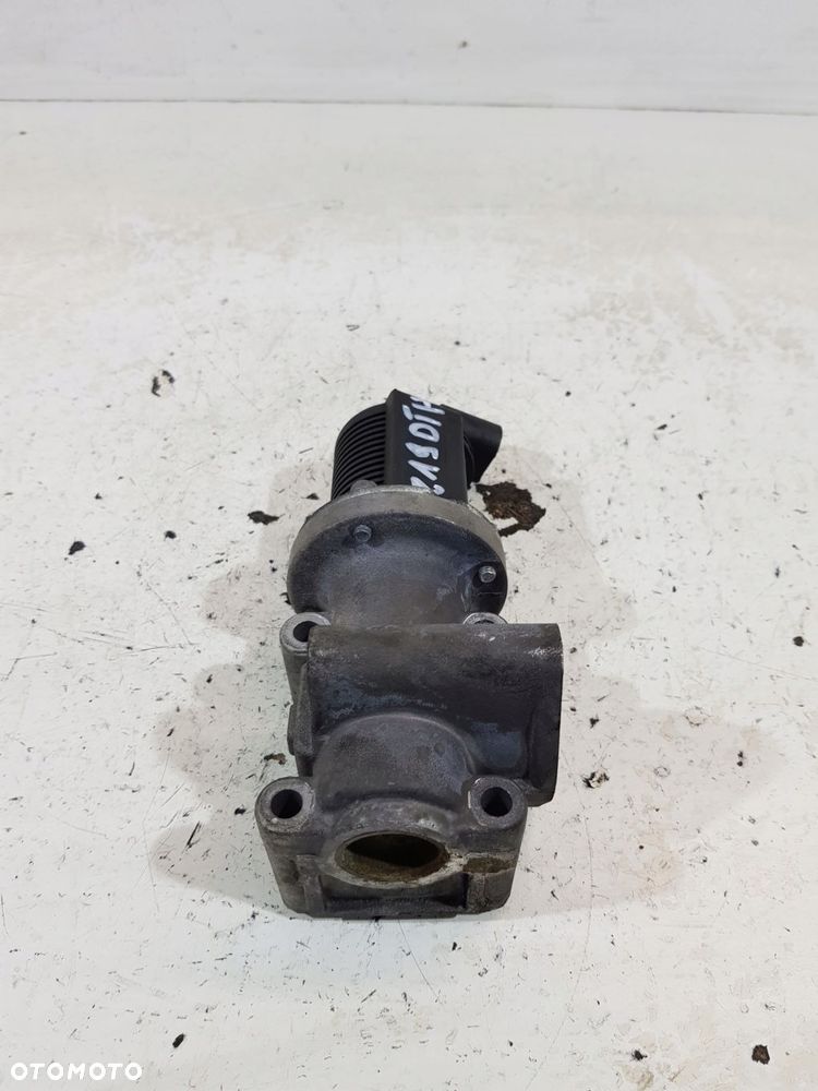zawór egr opel astra h zafira b 1.9 cdti z19dth - 2