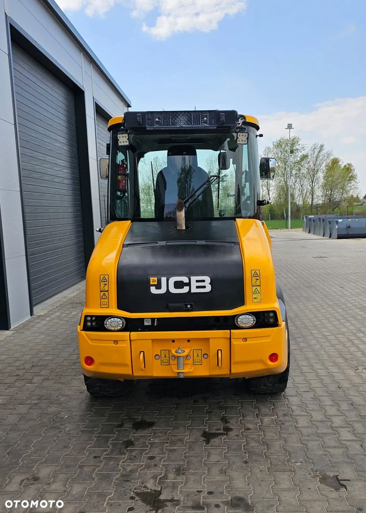 JCB 407 AGRI 2022r - 4