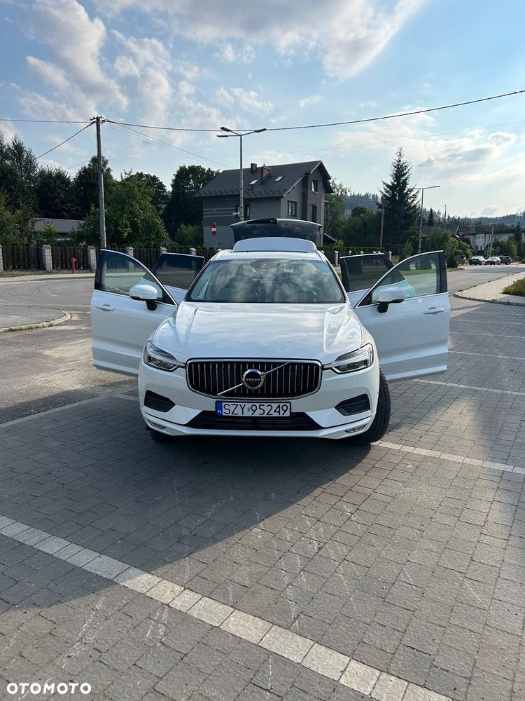 Volvo XC 60 T5 AWD Drive-E Momentum - 4