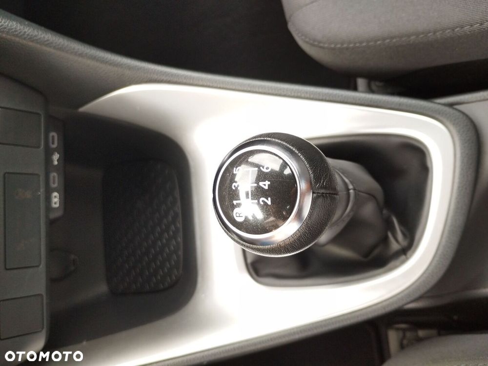 Toyota Yaris 1.5 Comfort - 23