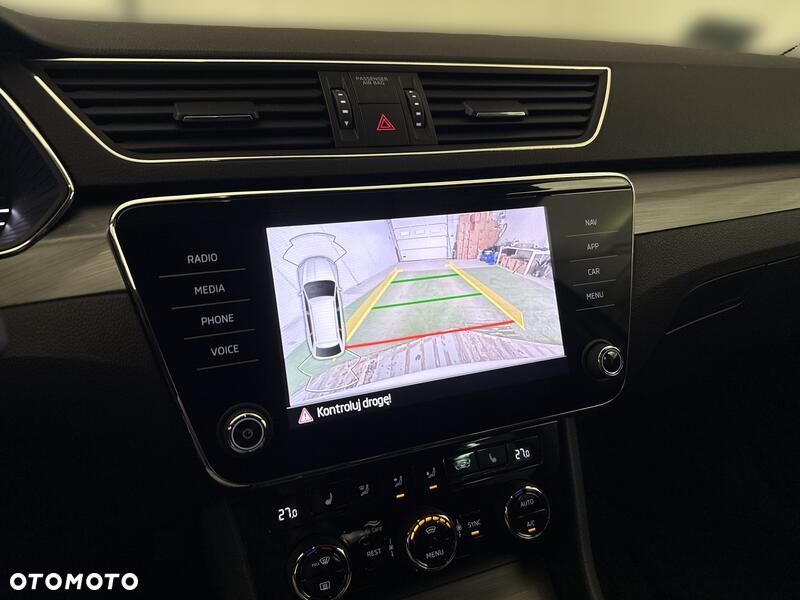 Skoda Superb 2.0 TDI SCR Style DSG - 17