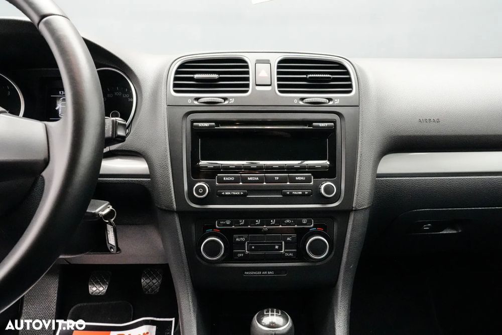 Volkswagen Golf 1.6 TDI DPF BMT Comfortline - 15