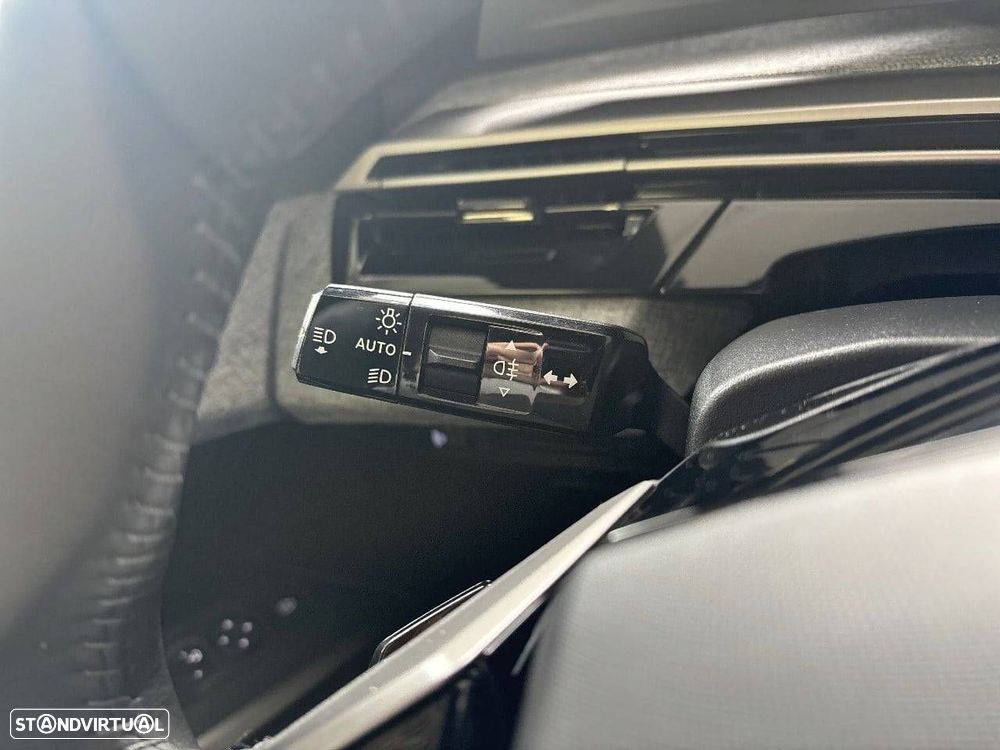 Peugeot 3008 1.2 Hybrid Allure e-DCS6 - 14