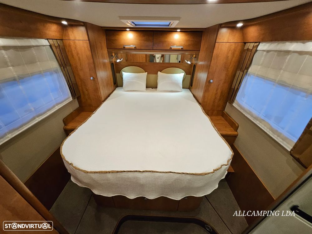 Carthago Chic C-LINE CHASSI AL-KO CAMA CENTRAL/BASCULANTE - 26