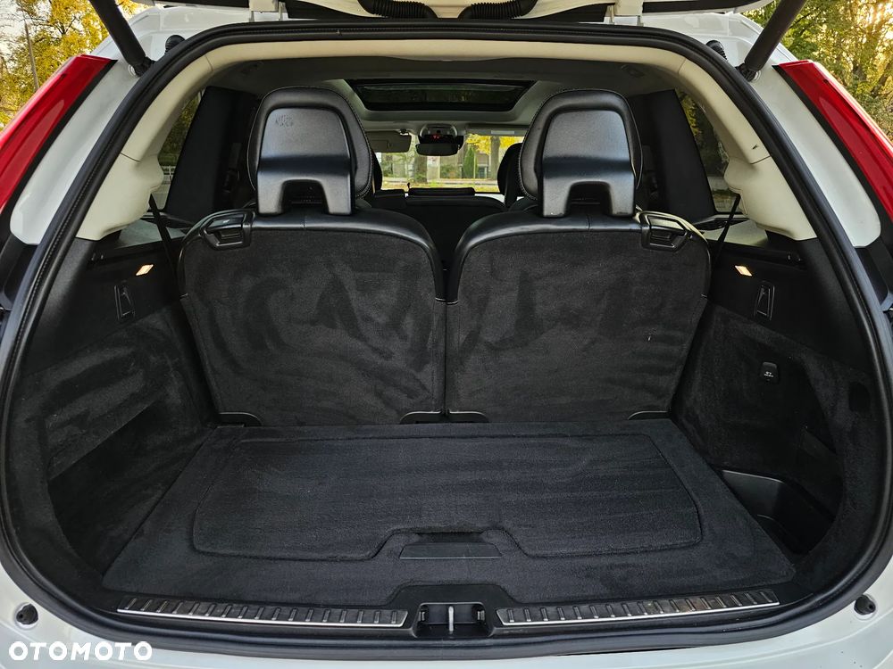 Volvo XC 90 - 24