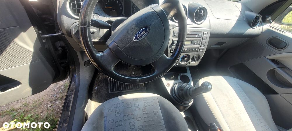 Ford Fiesta 1.3 - 2