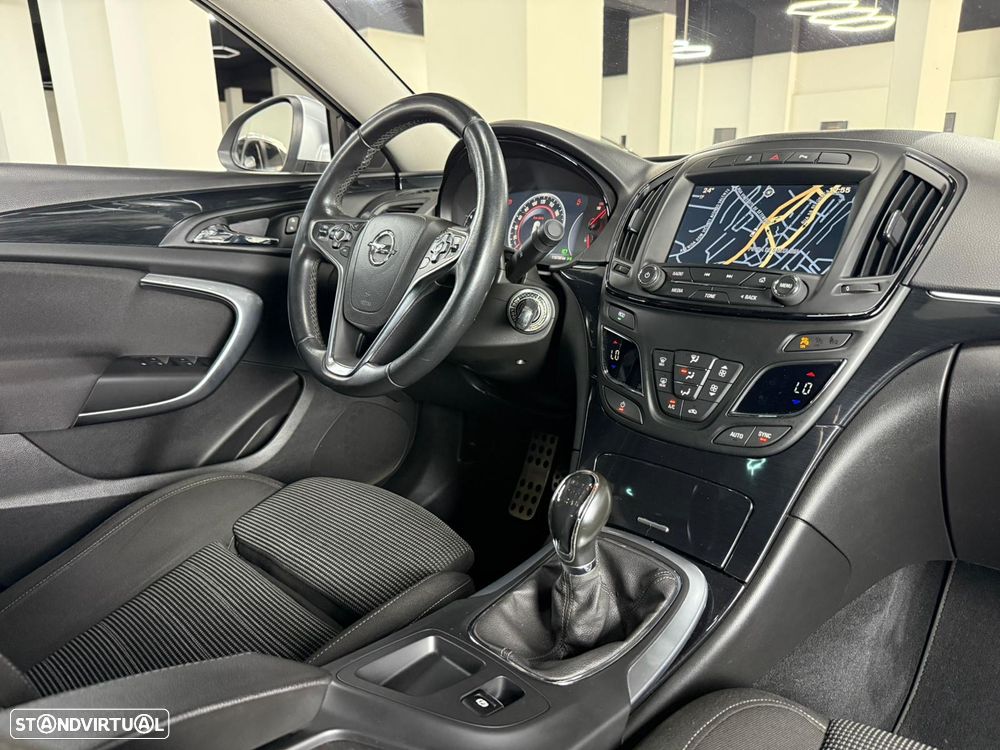 Opel Insignia 2.0 CDTI executive S/S - 27