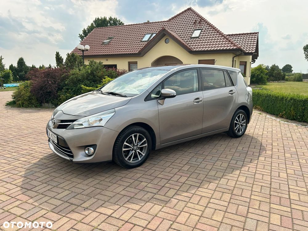 Toyota Verso 1.8 Multidrive Edition - 8
